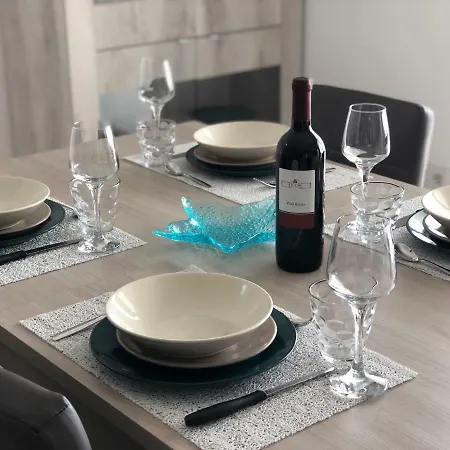 Tramonto Sea-front アパート *